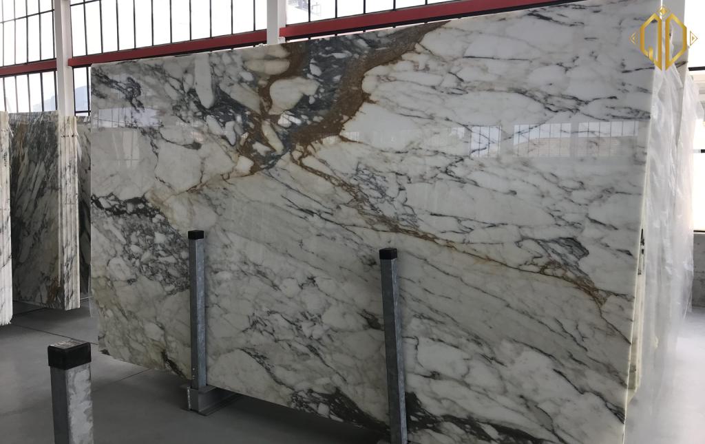 calacatta gold marble tai kho