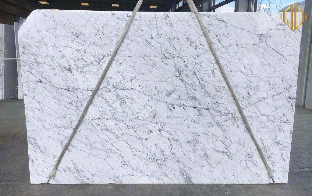 carrara-giao-white-marble-tai-kho